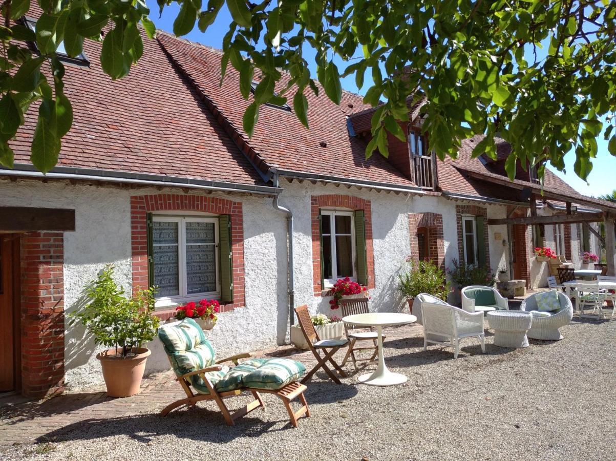 B&B Ferme De La Rouzannerie Pour 2 Ou Famille Lanneray 外观 照片